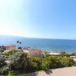 Apartment With Sea View Balcony