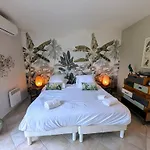 La Villa Acacia