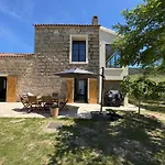 Maison Cantonniere