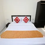 Oyo 9323 Hotel Sidana Solitaires