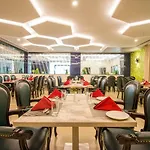 Mantris Hotel