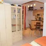 Villa Liamone Studio Fuer 3 Personen , 400 M Vom Strand, Pool, Klimaanlage
