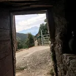 Un habitat troglodyte au centre corse, A cantinella