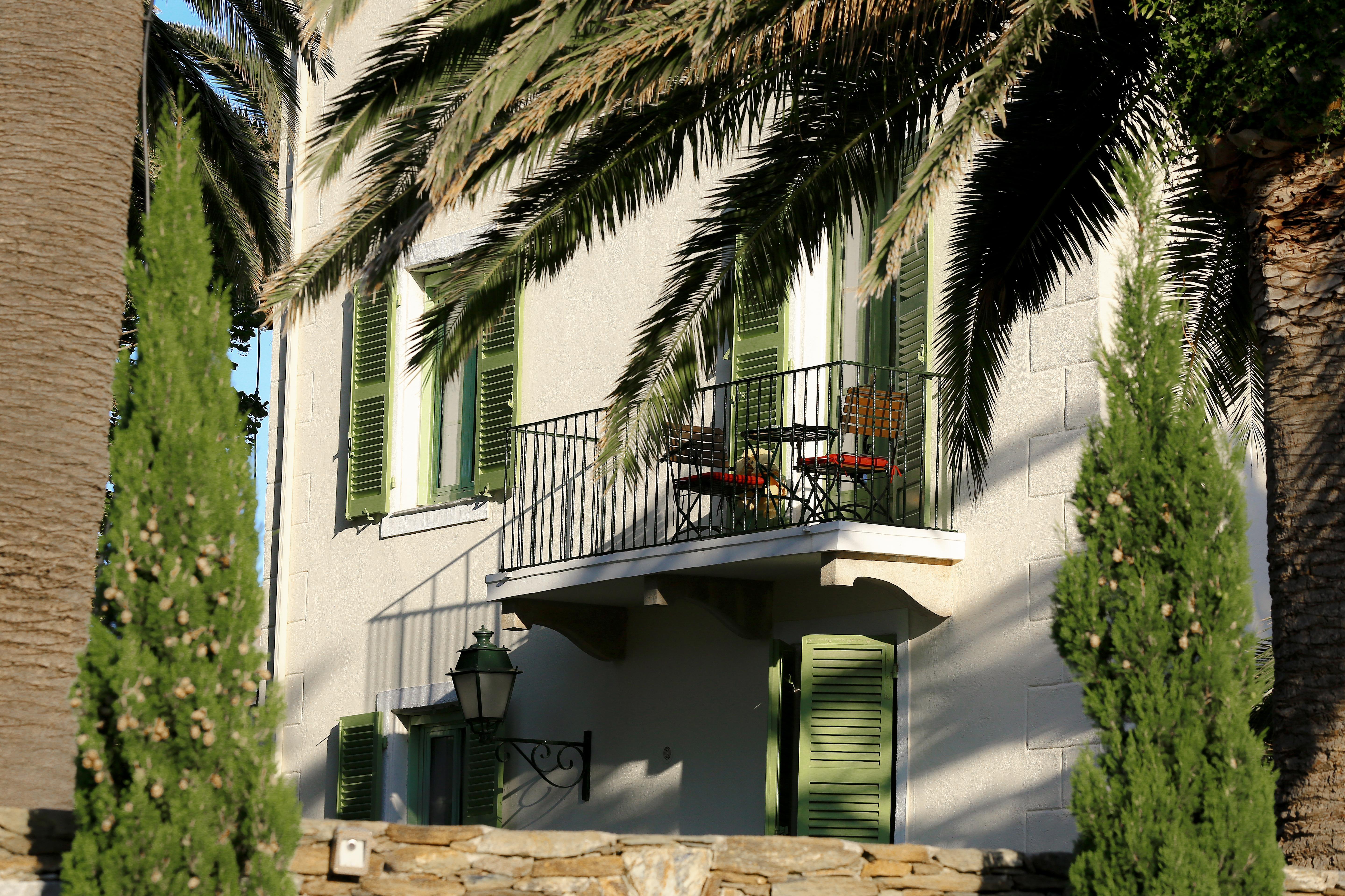 Demeure Castel & 4* Brando