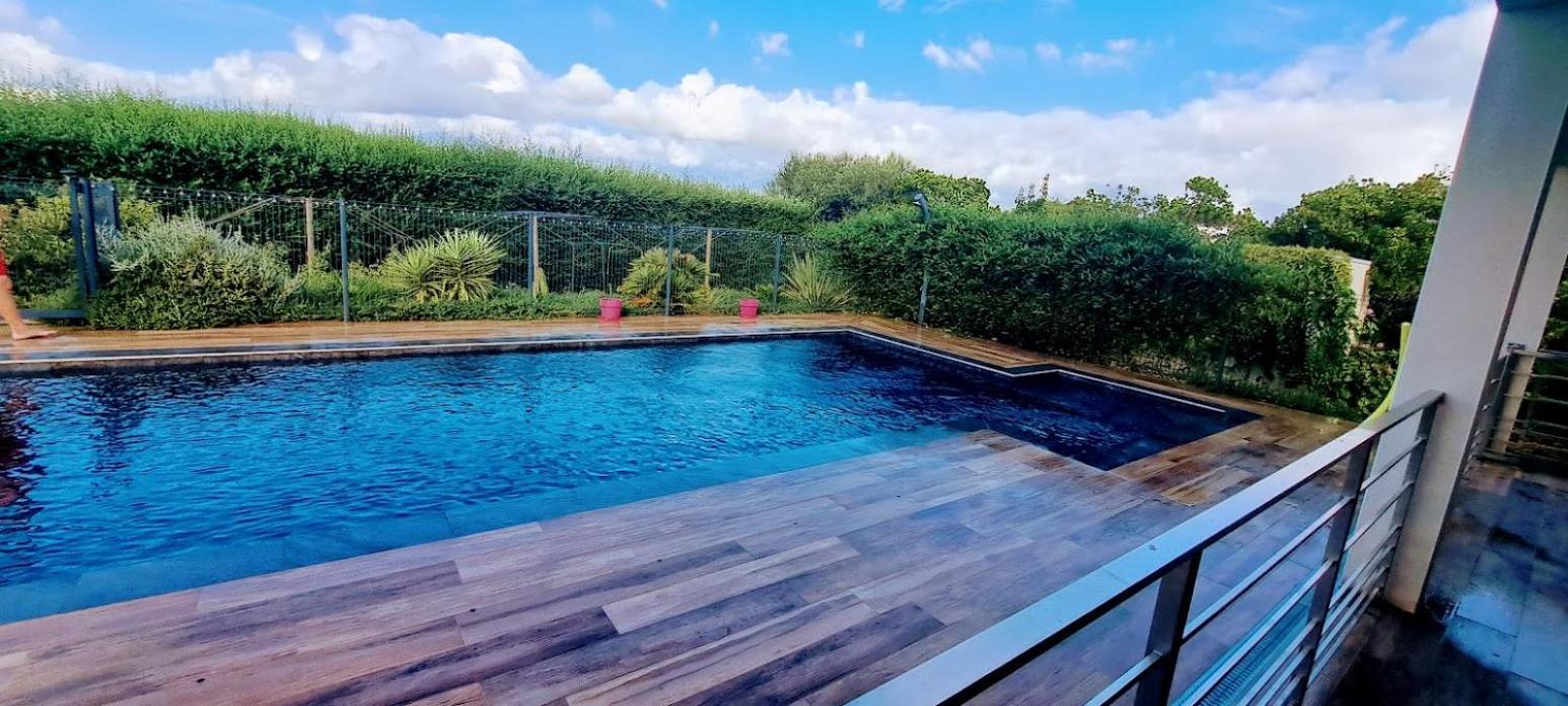 Casa vacanze Maison De Avec Piscine Proche Et Montagne *