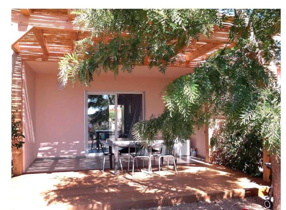 Apartment Appart, Piscine, Proche *