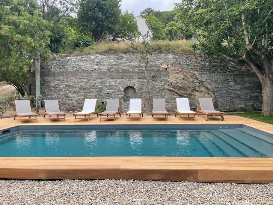 Prestige Avec Piscine - Dans Les Hauteurs De *
