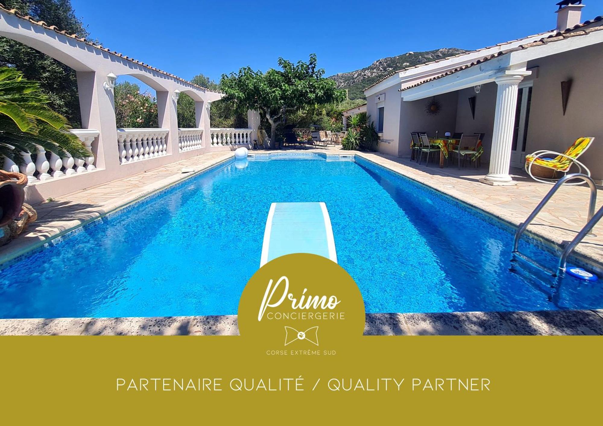 Villa Elisa, Un Paradis A *