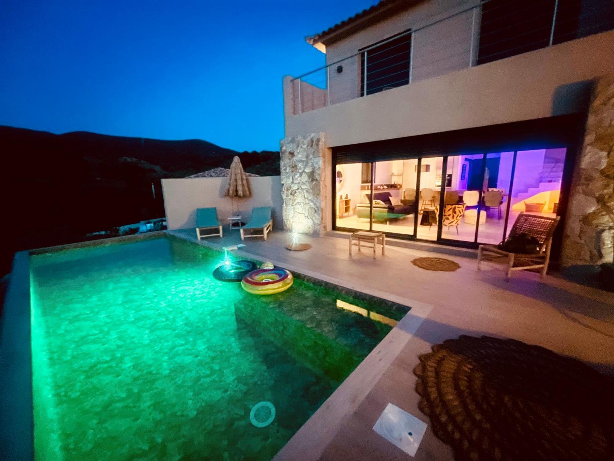 Casa Maredda Bord De Avec Piscine Palasca (Corsica)