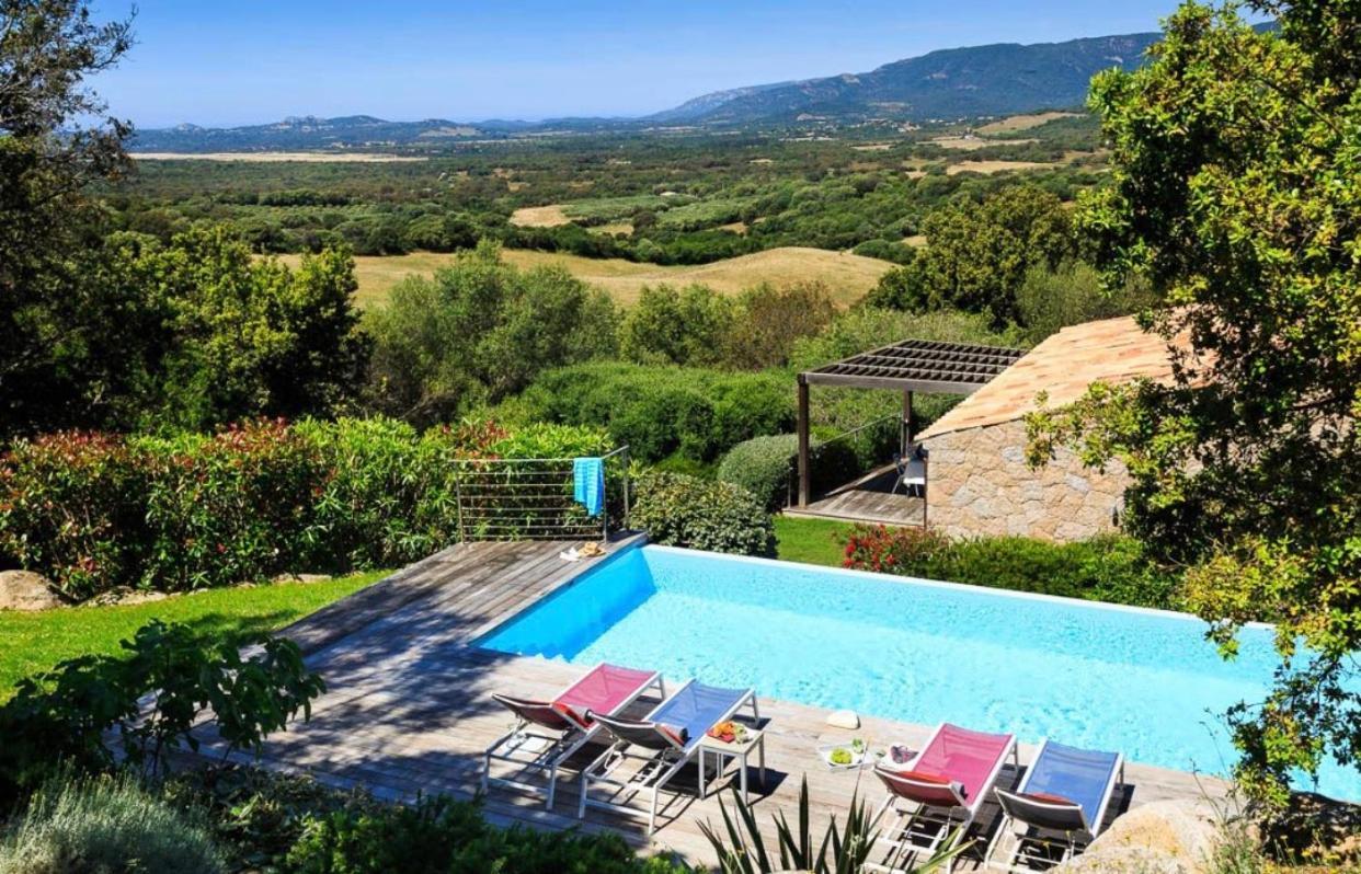 Villa En Pierre Avec Piscine Chauffee, A Proximite Des Belles Plages Du Sud De La Corse ! Figari (Corsica)