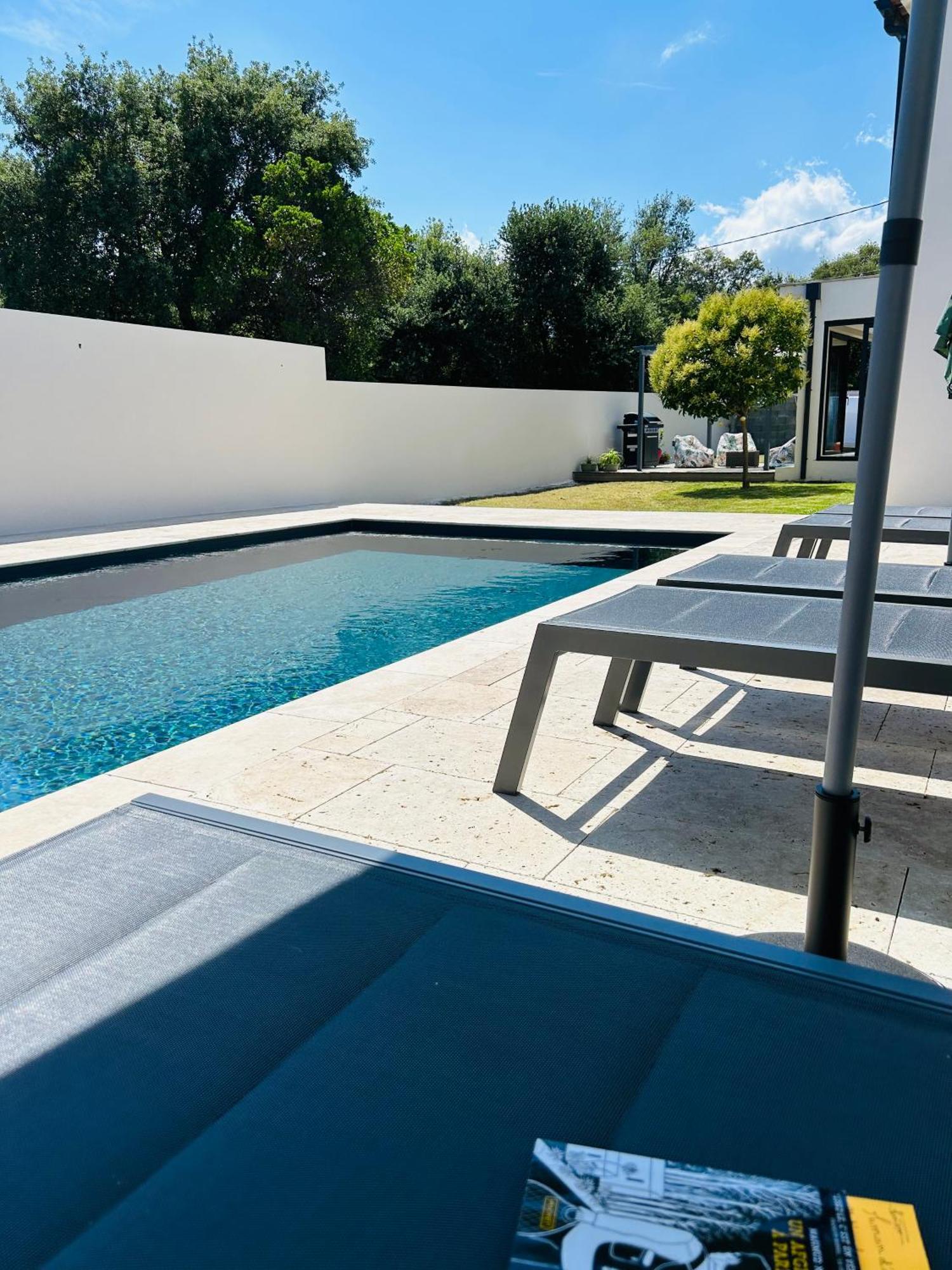 Climatisee Avec Piscine Partagee , Terrasse Et Parking Holiday home Prunelli-di-Fiumorbo
