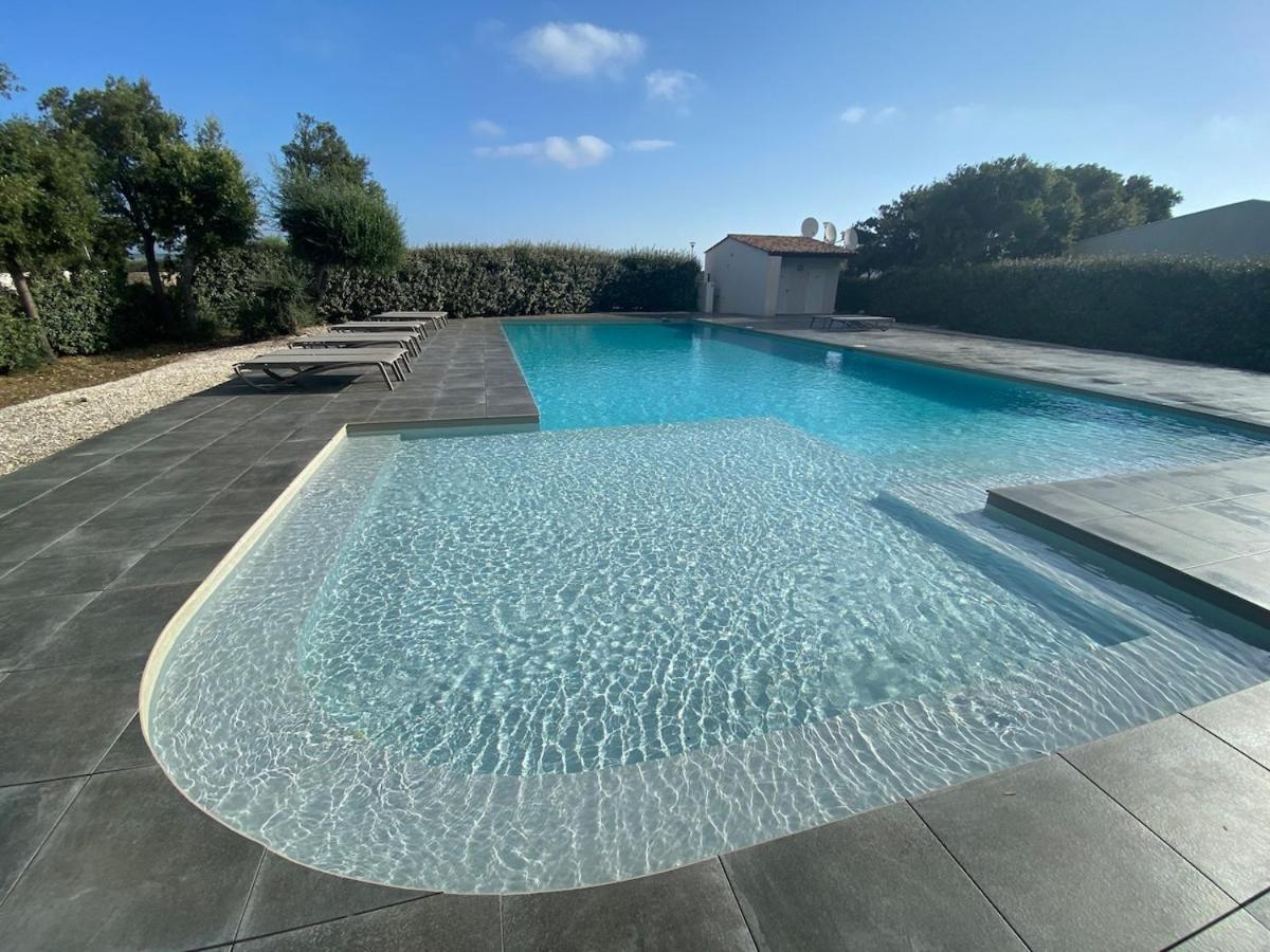 Avec Piscine Chauffee