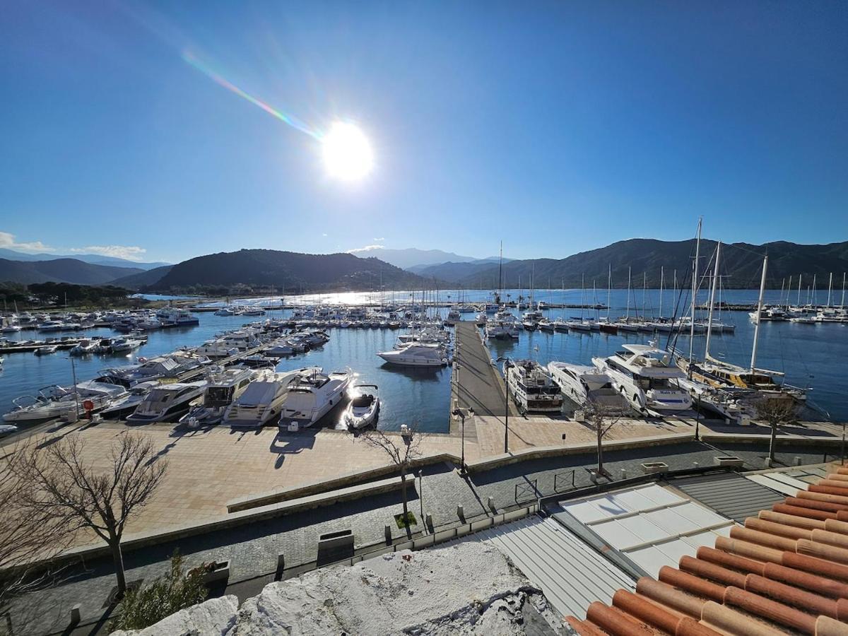 Apartment Sur Le Port