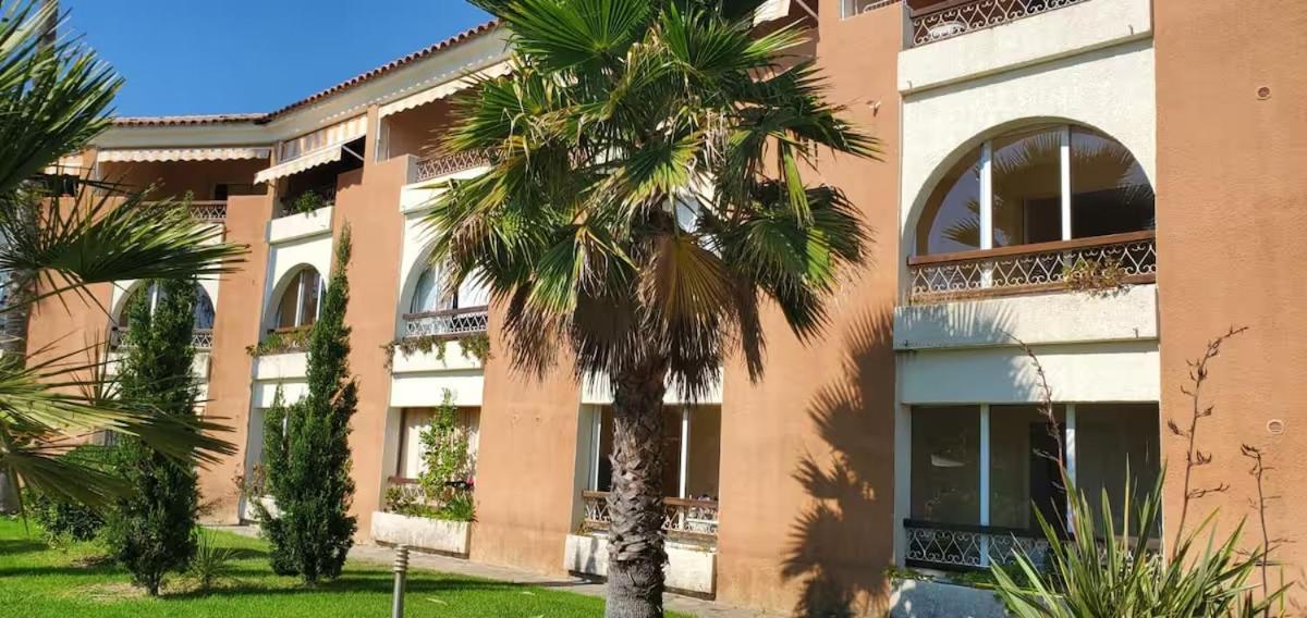 T3 Climatise Pour 4 A 6 Personnes Proche En Corse