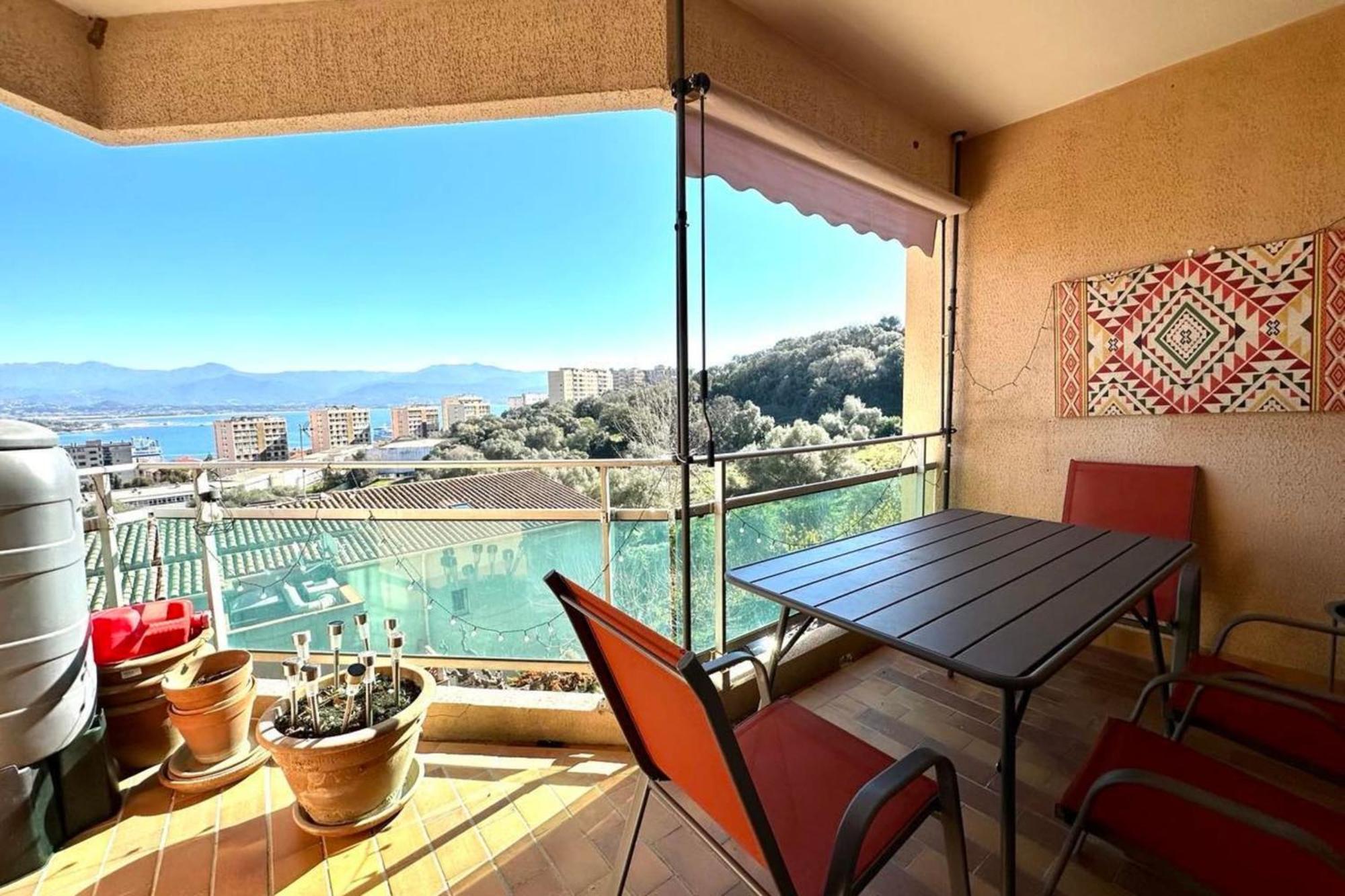 Luminous T3 In The Heights Of Appartamento Ajaccio (Corsica)
