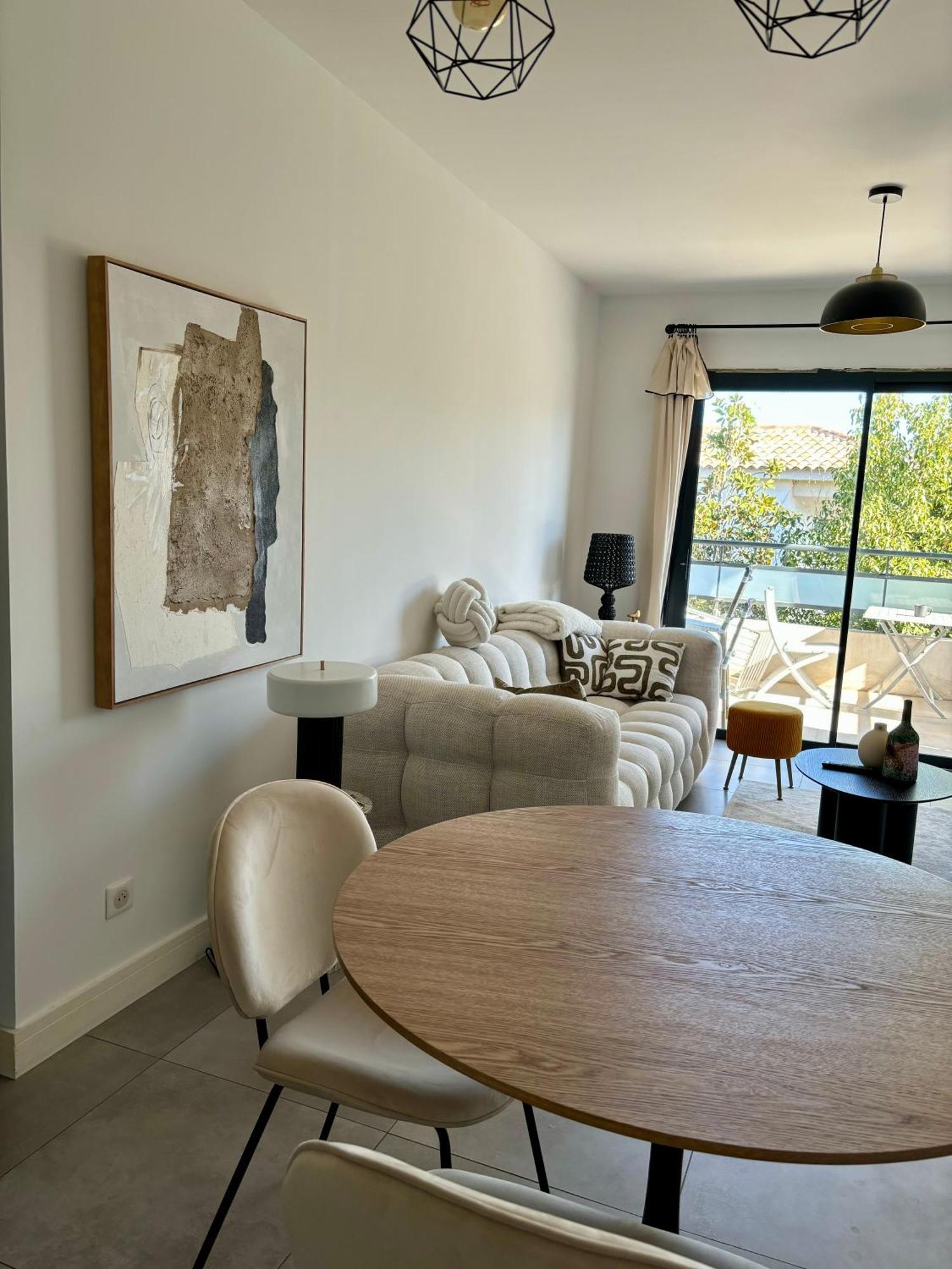 En - Apartment Monticello