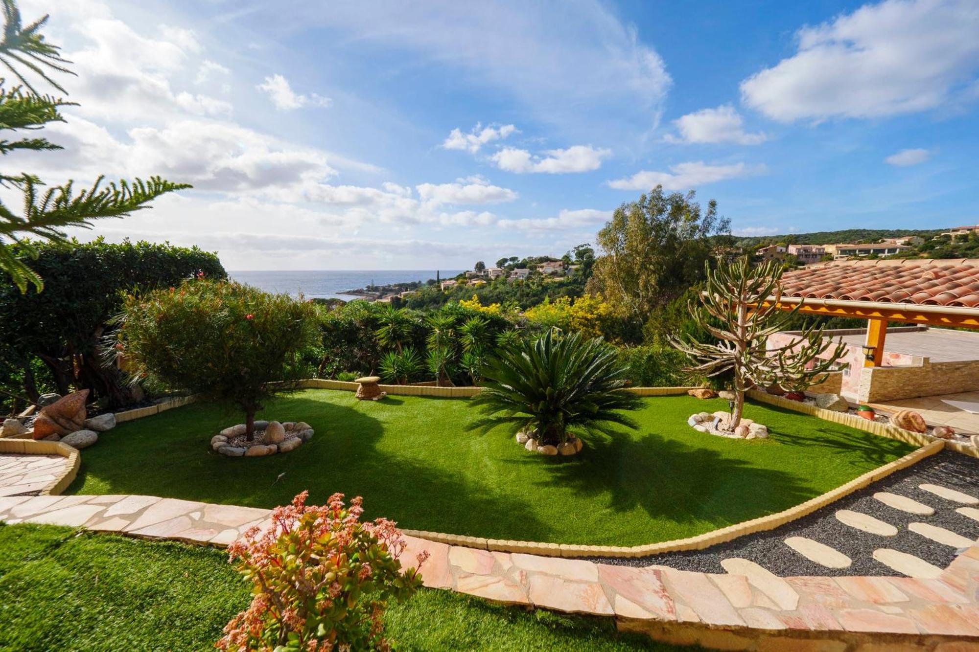 Manou - Ruppione Garden Sea View - By Tgb Pietrosella