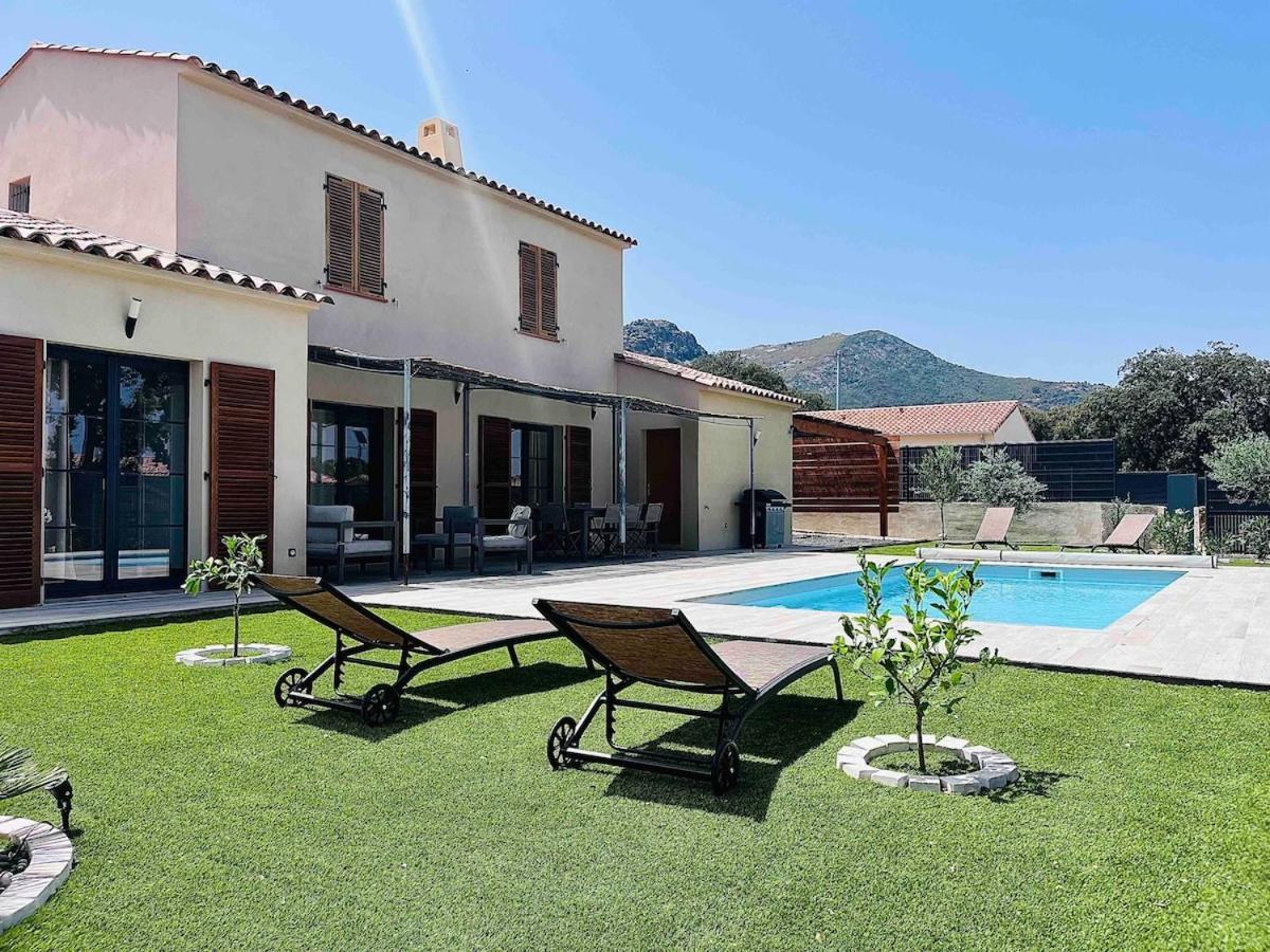 Vila Filogiu, Dans Un Petit Lotissement Calme