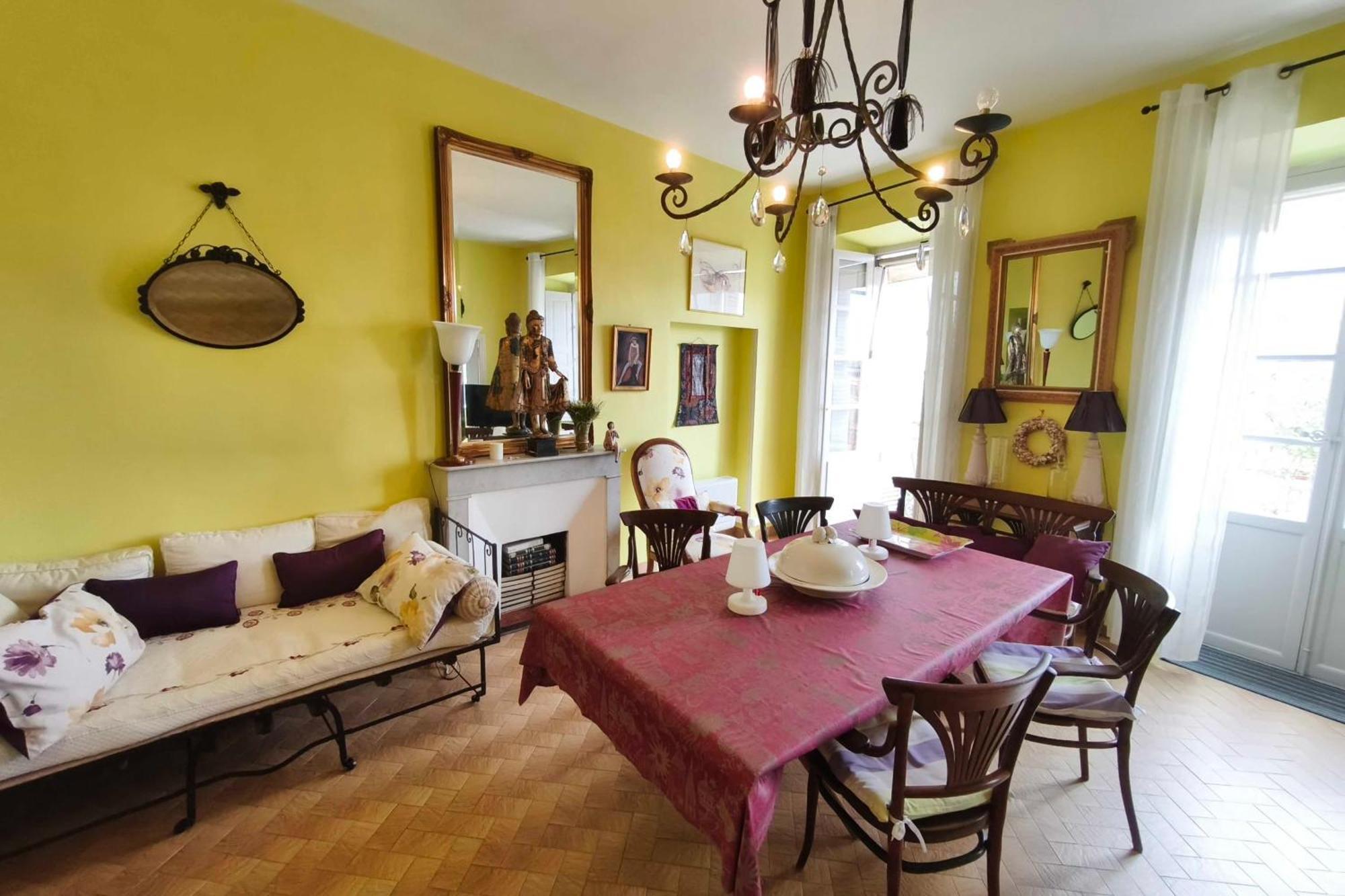 2-bedroom With Balcony And Sea View Apartment *