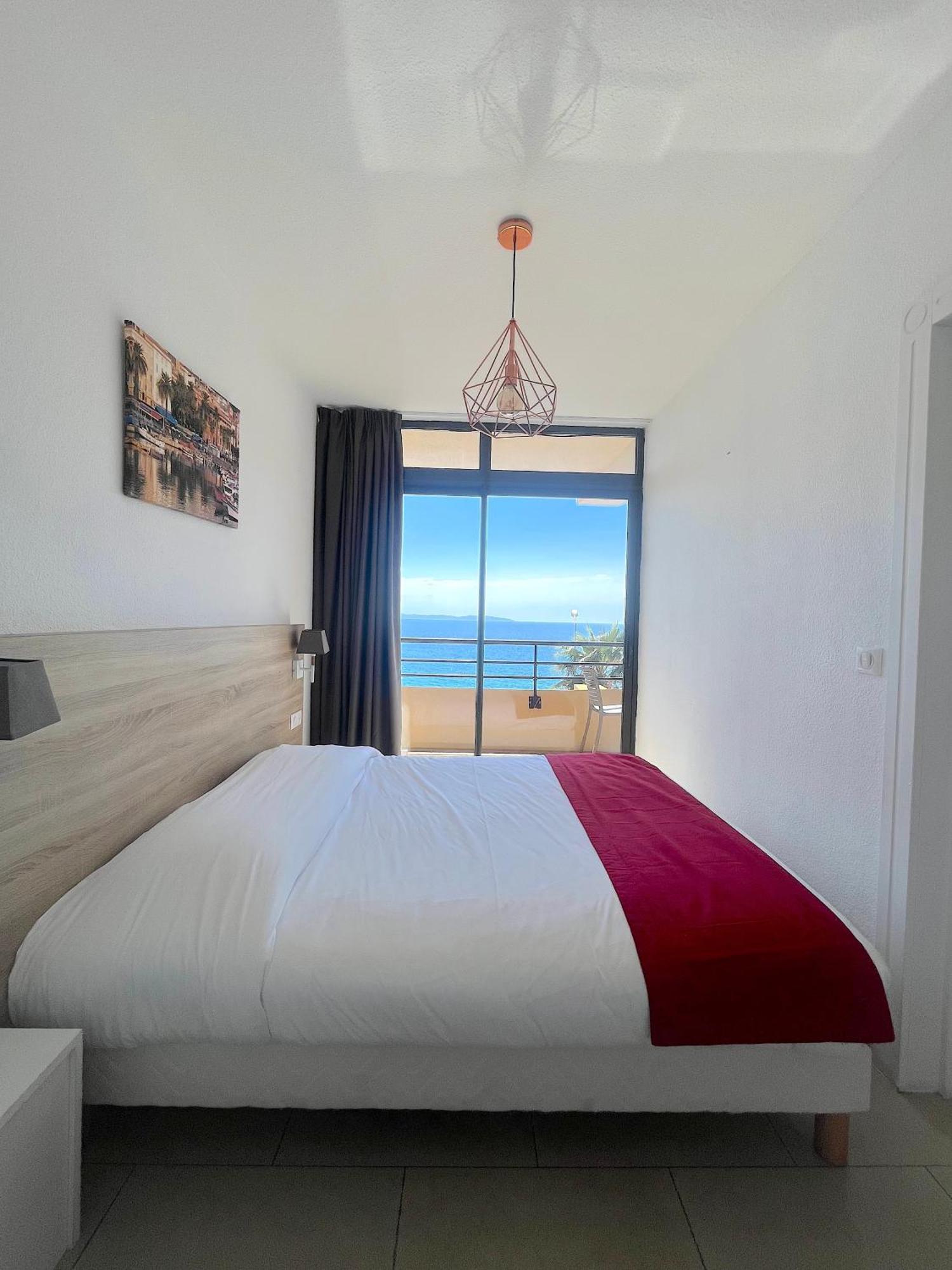 T2 Route Des Sanguinaires - Piscine Chauffee - Vue - Les Calanques- Parking Inclus - Wifi
