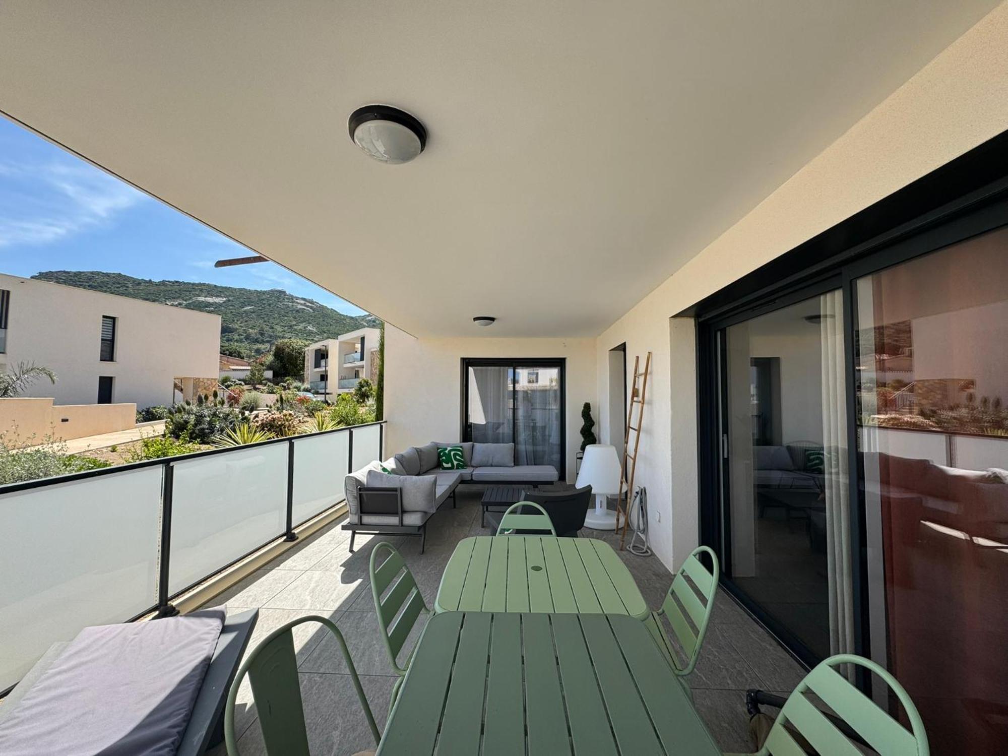 Dans Avec Piscine Calvi (Corsica)