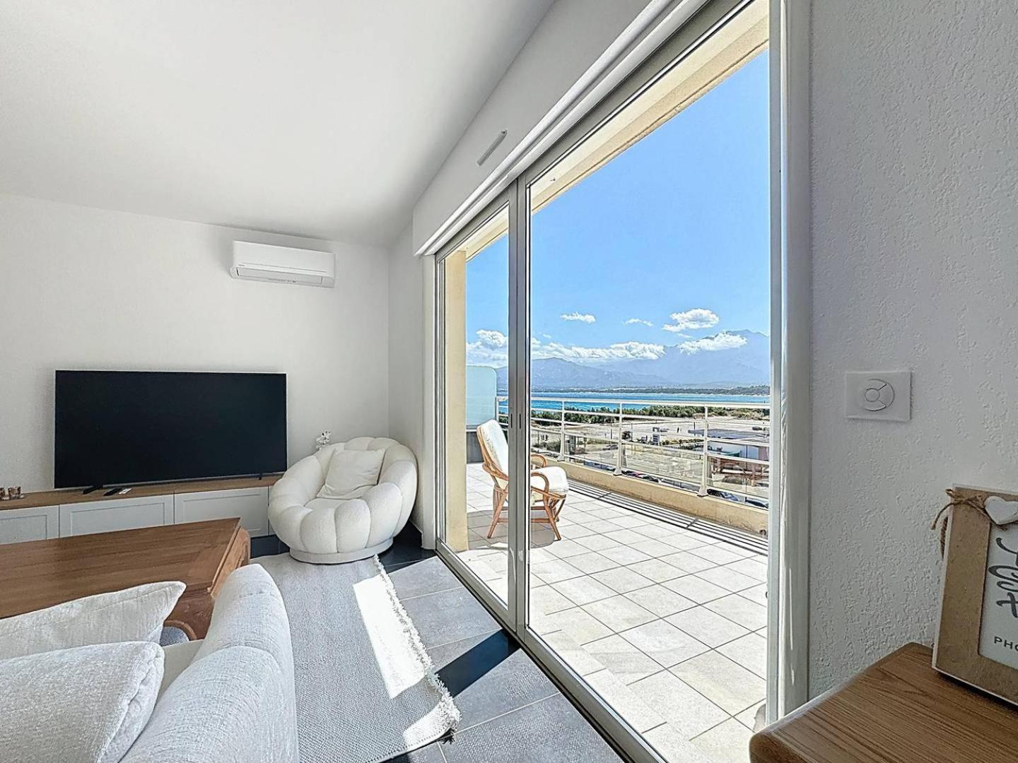 T3 D'exception Avec Vue Panoramique Sur La Baie De 卡尔维