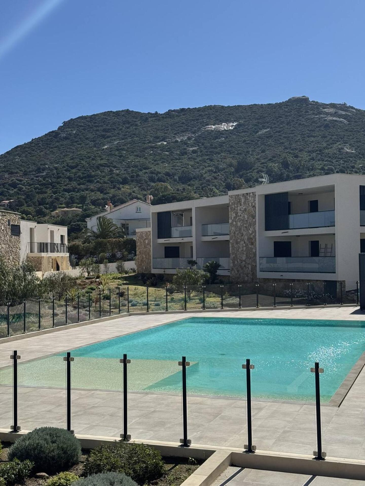 T2 Dans Avec Piscine Apartment