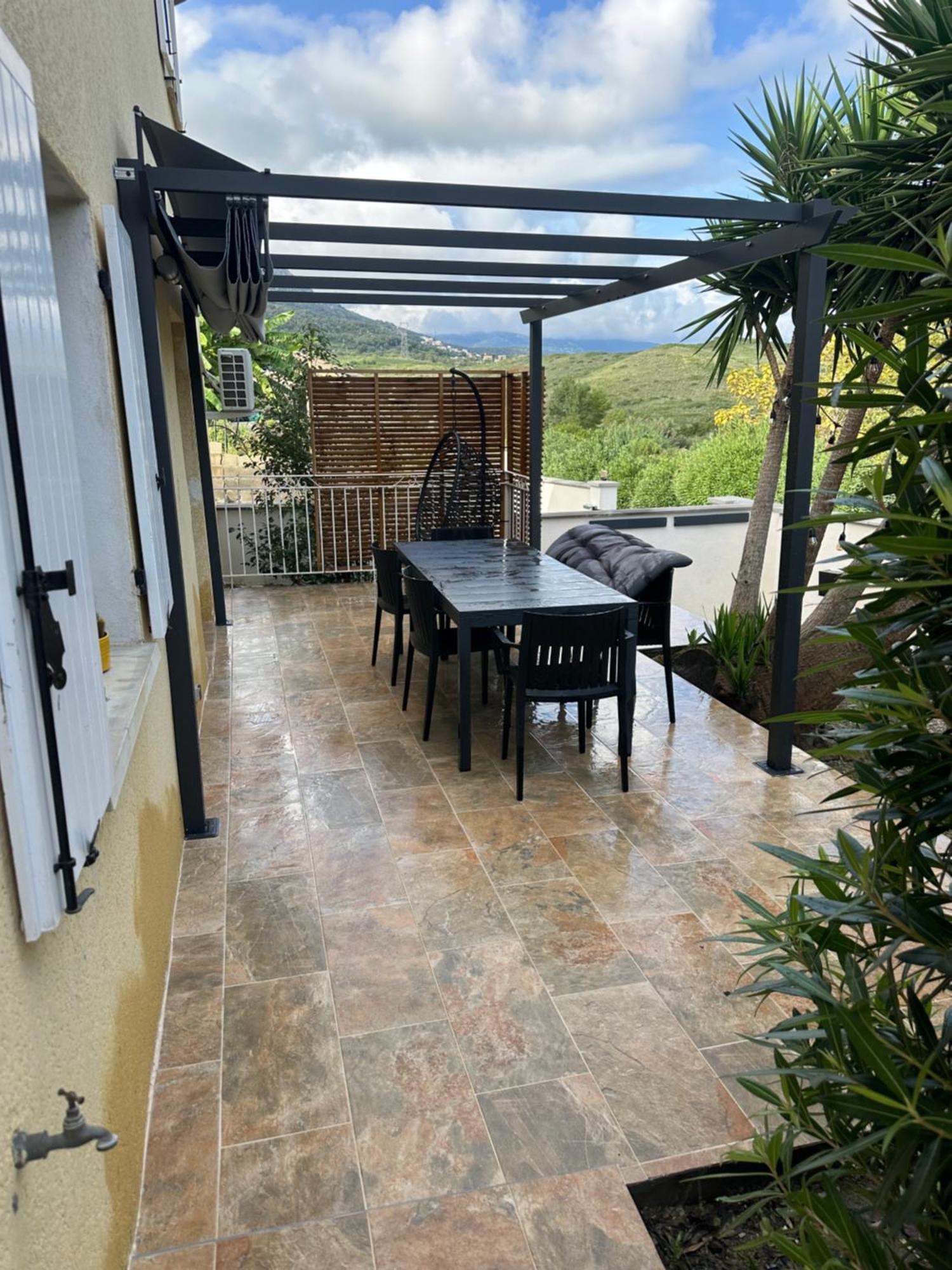 Appartement Deux Chambres En Rez De Villa Avec Jardin Dans Un Lotissement Tres Calme *