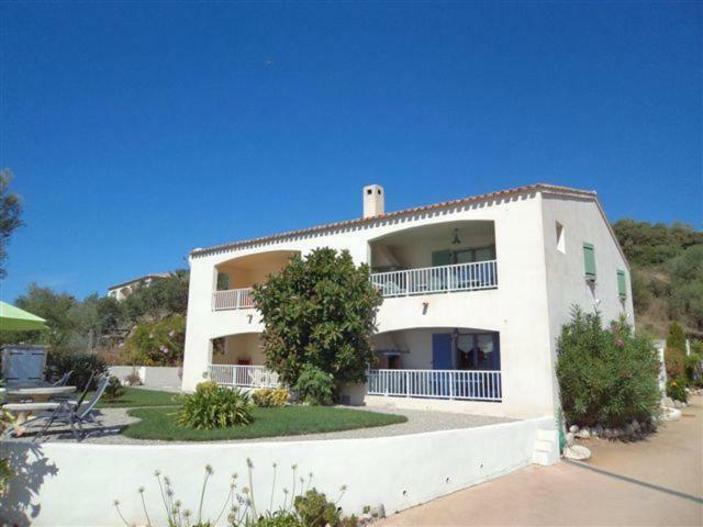 U Melu Grand T3 Rouge En Rez De Jardin *