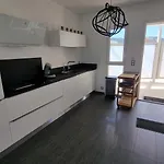 Magnifique Appartement Traversant A 300 M De La Plage