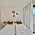 Appartement Vue Mer En Rez-De-Jardin
