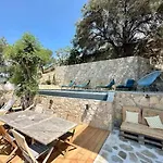Maison De Village Atypique A Cappella