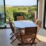 T3 Dans Villa Proche Calvi Mer Piscine