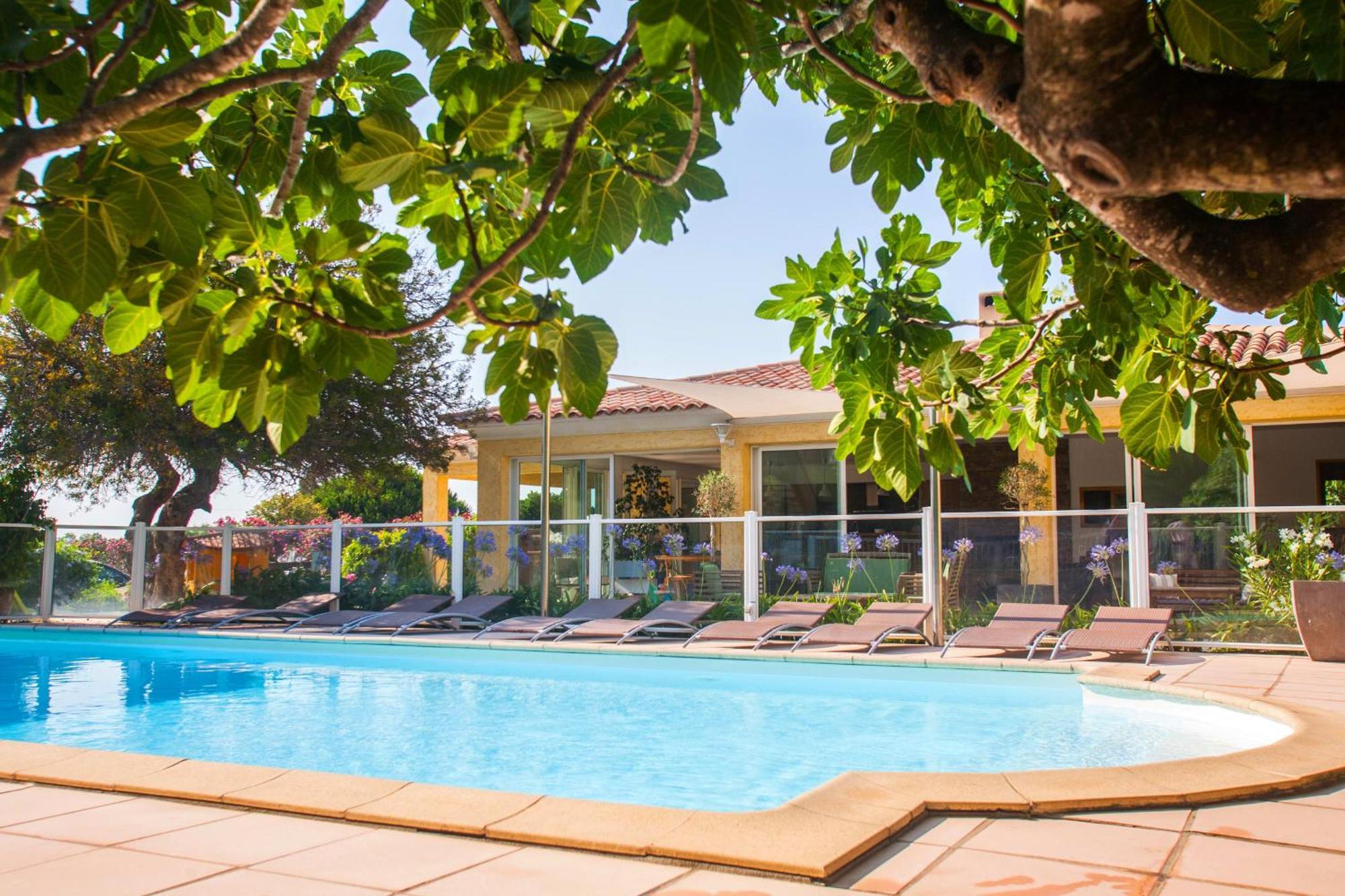 Apartmán Location De Figuier Avec Jardin Barbecue Piscine Chauffee A *