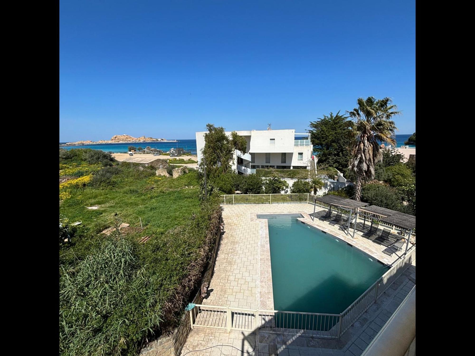 La Piscine - Appt Pour 6 Climatise Avec Piscine L'Ile-Rousse (Corsica)